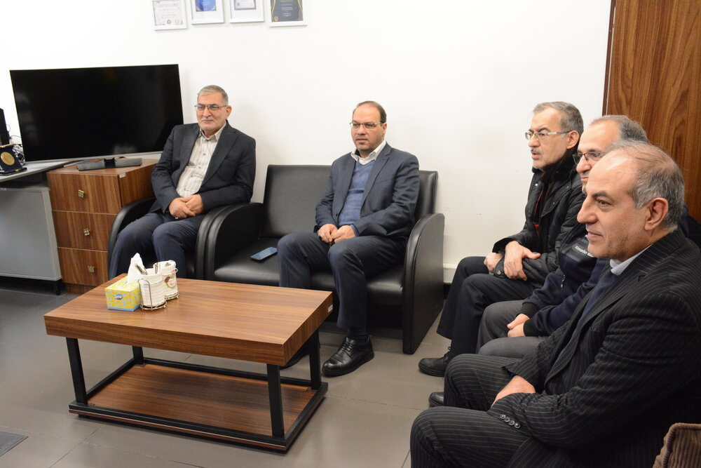 بازدید معاون علمی، فرهنگی و اجتماعی سازمان برنامه و بودجه از مجموعه «کارستان بهارستان»