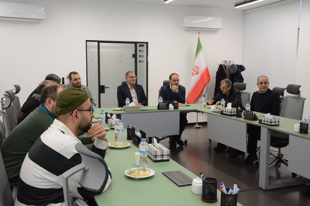 بازدید معاون علمی، فرهنگی و اجتماعی سازمان برنامه و بودجه از مجموعه «کارستان بهارستان»