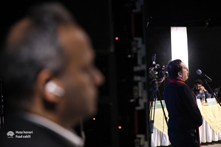 نشست صمیمانه ریاست حوزه هنری با کارگردانان و کارشناسان نمایش استان‌های حوزه هنری