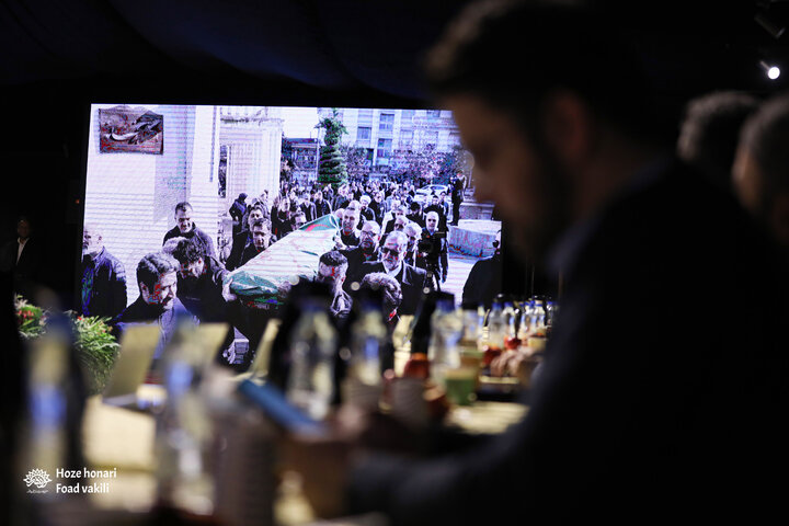 نشست صمیمانه ریاست حوزه هنری با کارگردانان و کارشناسان نمایش استان‌های حوزه هنری