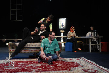 تئاترشهر میزبان نمایش‌های «چهل گیس» و «وی لا» می‌شود