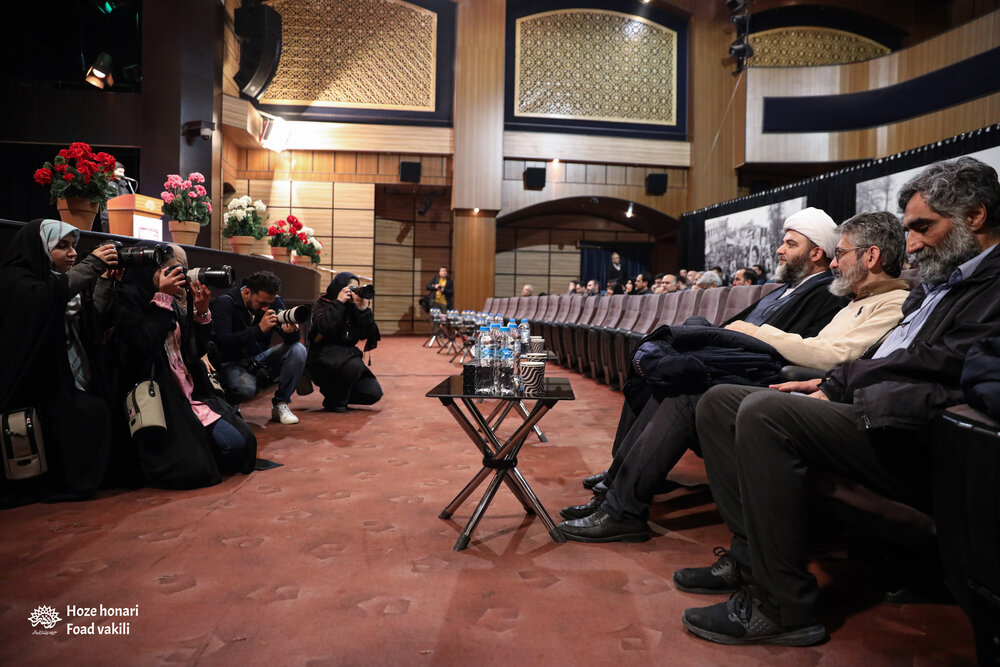 «زندگی در جنگ»، آغاز جریانی تولیدمحور در عکاسی پساجنگ است