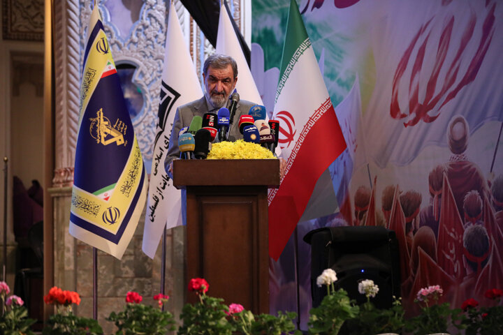 رونمایی کتاب