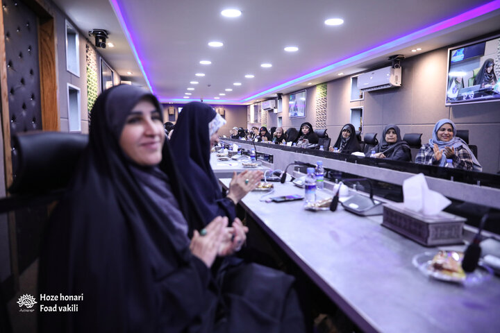 رونمایی کتاب