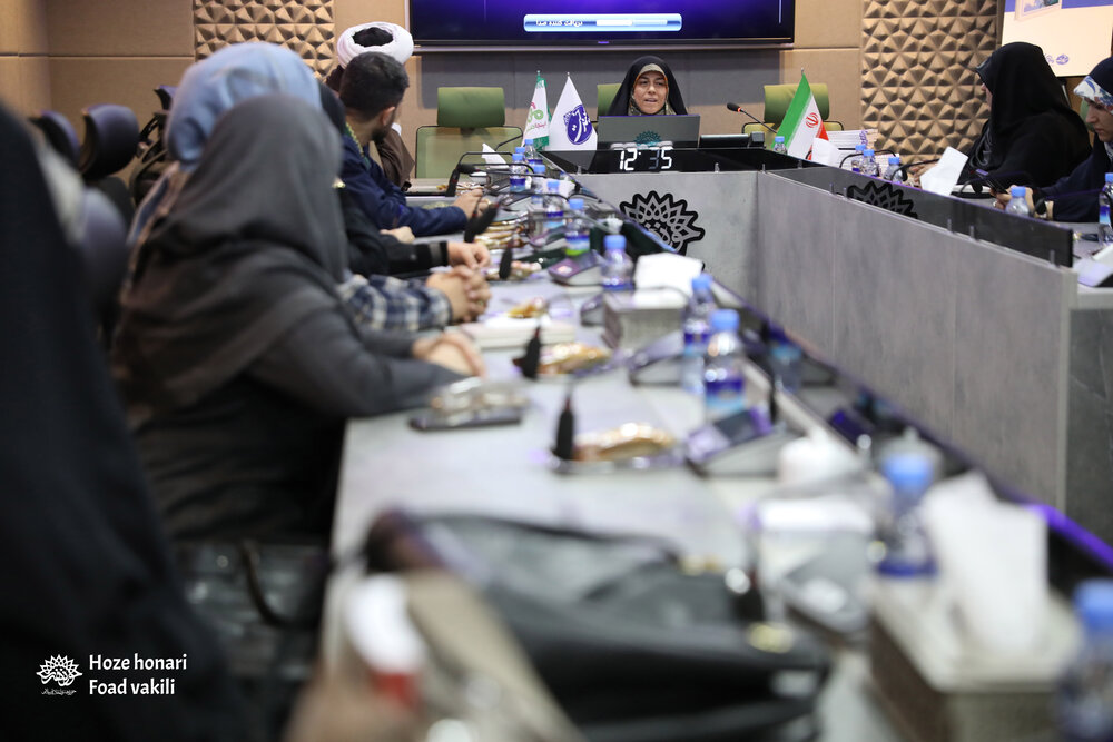 کتاب «زور جنگ به زنها نمیرسد» رونمایی شد/ پانزده روایت از زن، زندگی و دوازده روز جنگ