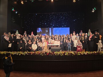 📷 آیین تجلیل از عوامل نمایش «برای هانا»