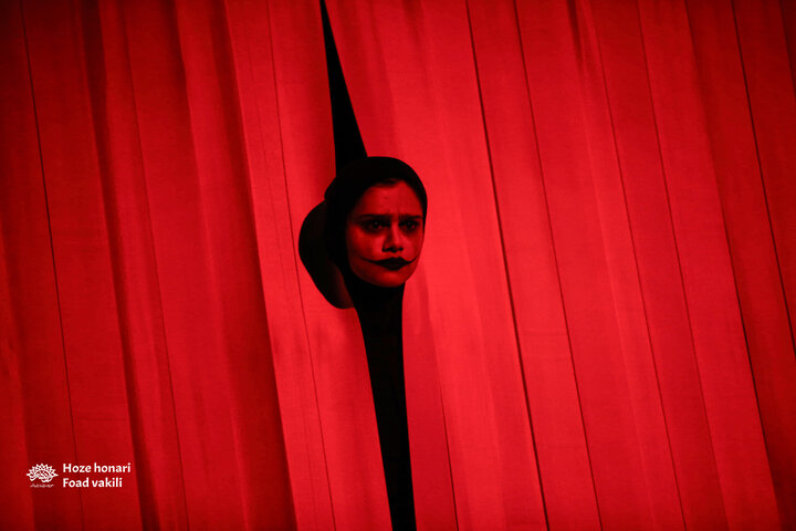 نمایش می خواستم اسبش باشم