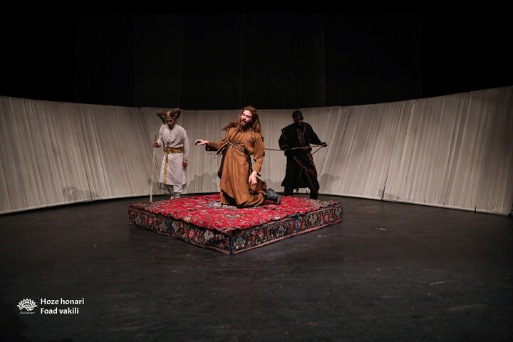 نمایش می خواستم اسبش باشم