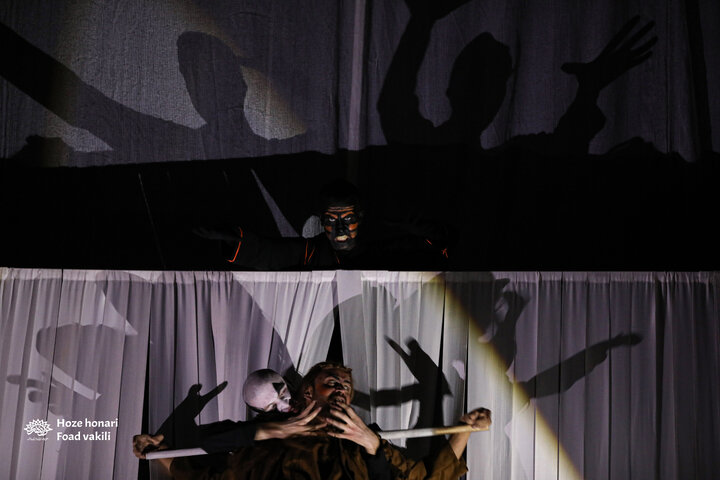 نمایش می خواستم اسبش باشم