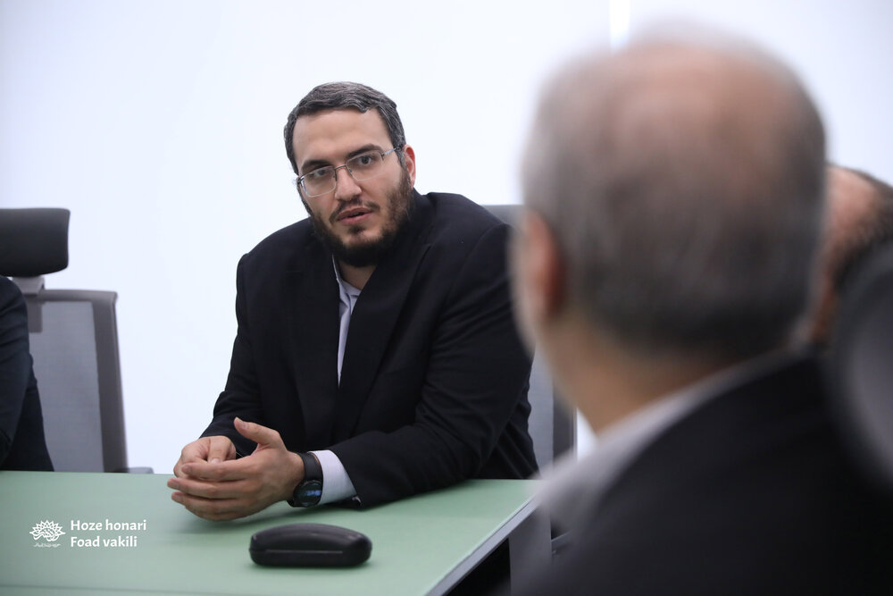 بازدید معاون برنامه و بودجه از کارستان