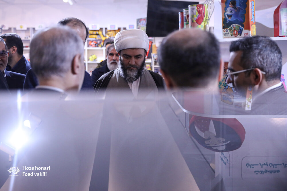 بازدید معاون برنامه و بودجه از کارستان