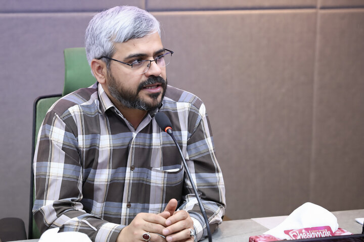 فصلنامه ادبی شیراز به مفاهیم تازه ادبیات فارسی از بستر انقلاب اسلامی می‌پردازد