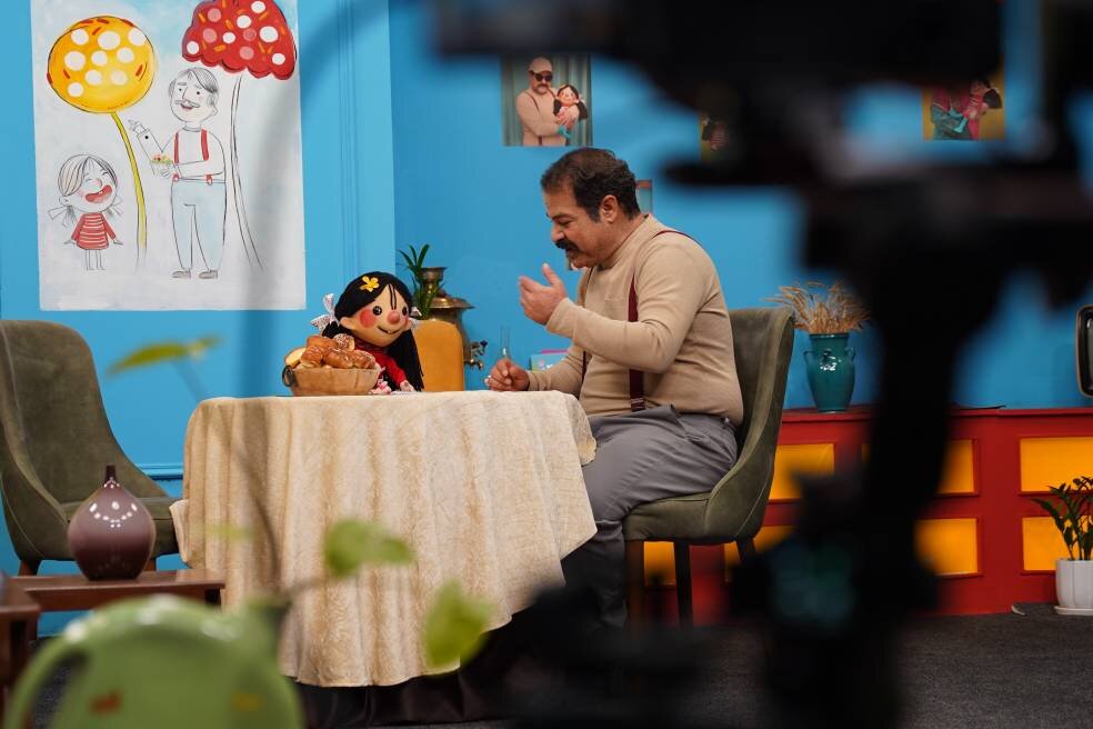 شبکه پویا میزبان برنامه رئال عروسکی «بابابام» شد