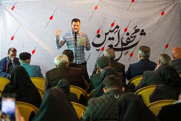 شاعران قزوینی در فراق رهبر شهید شعر خواندند