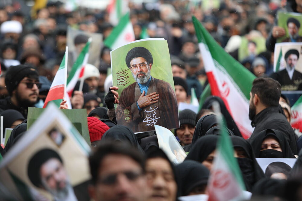 بیانیه بیعت هنرمندان، مدیران و کارکنان حوزه هنری انقلاب اسلامی با رهبر انقلاب اسلامی