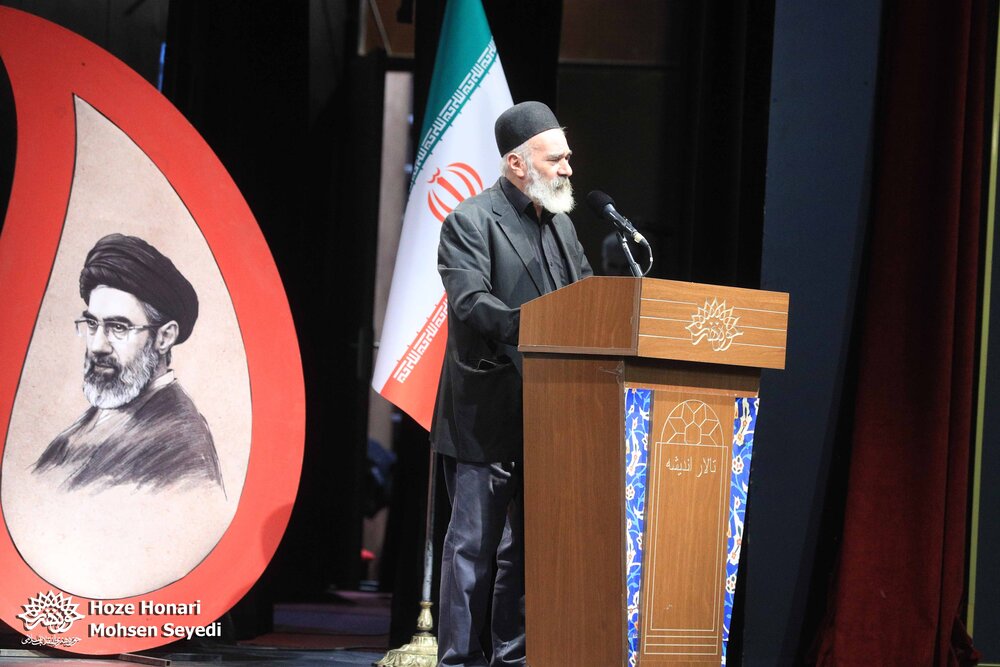هنر و ادبیات انقلاب اسلامی نسبت مستقیمی با امام شهیدمان داشت