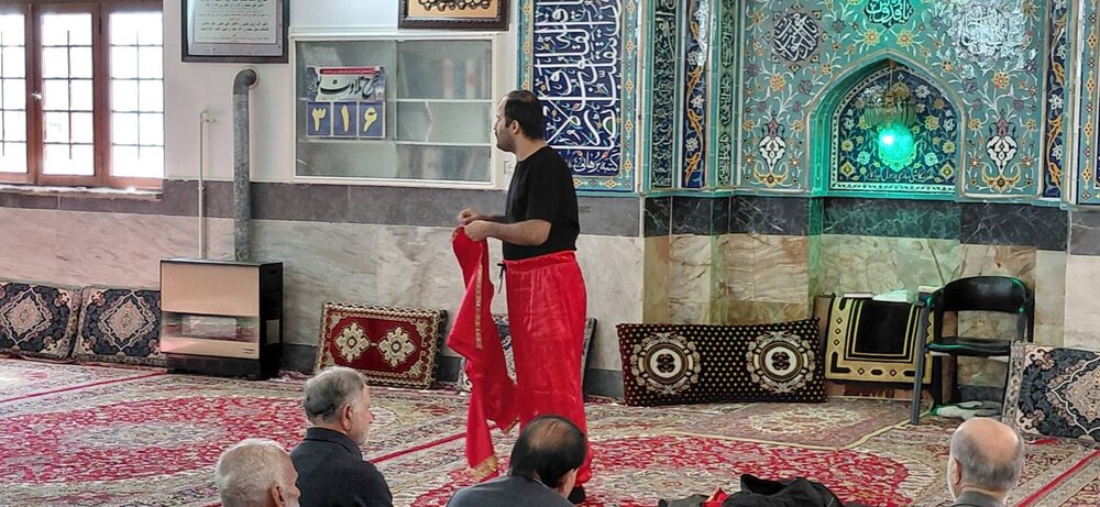 اجرای دو نمایش درباره وطن‌فروشی و دانش‌آموزان شجره طیبه در گیلان/اهمیت اجرای نمایش ویژه کودک در جنگ