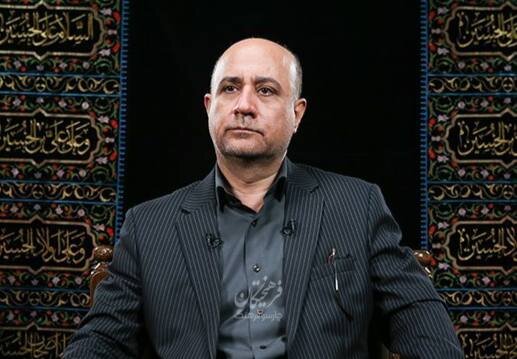 آسیب حملات دشمن به منزل یک شاعر