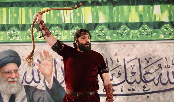 اجرای میدانی «مشت و میدان» در میادین/ از آرش کمانگیر تا میرزا کوچک خان جنگلی