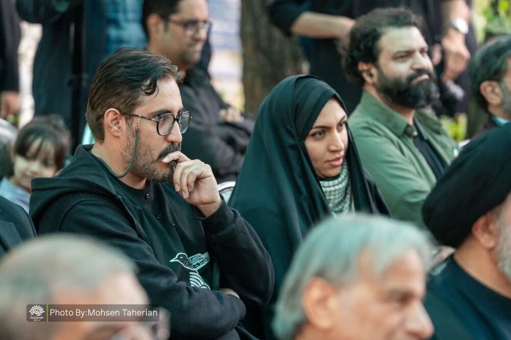 زوج هنرمند گرافیست، چهره سال هنر انقلاب قم شدند 