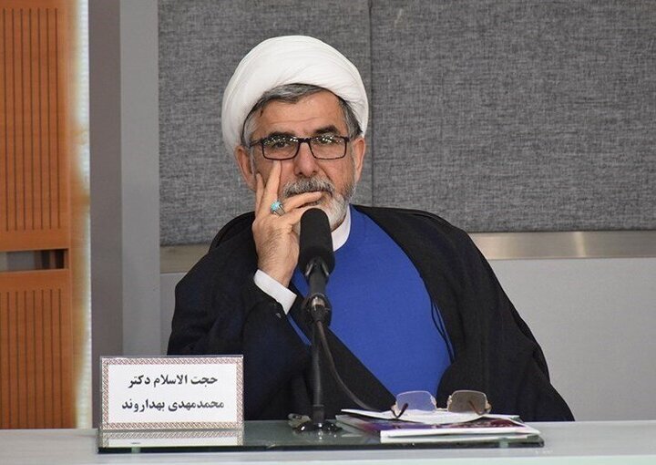 هنرمندان در میدان می‌مانند؛ آسفالت‌ها نفس کشیدند