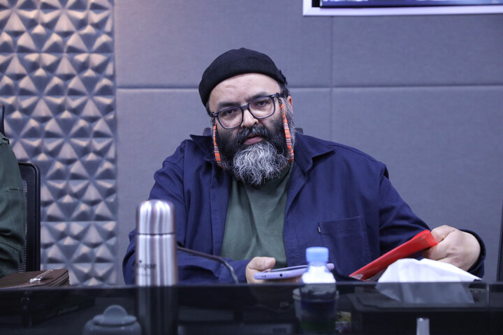 جلسه هم اندیشی جمعی از شعرا و نوحه سرایان فعال در دفاع مقدس سوم