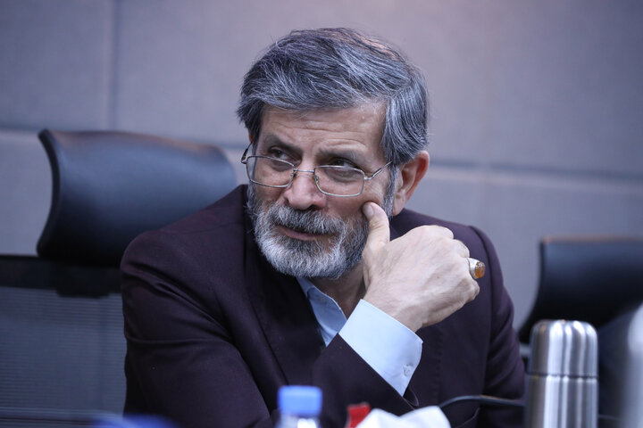 جلسه هم اندیشی جمعی از شعرا و نوحه سرایان فعال در دفاع مقدس سوم