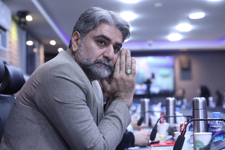 جلسه هم اندیشی جمعی از شعرا و نوحه سرایان فعال در دفاع مقدس سوم