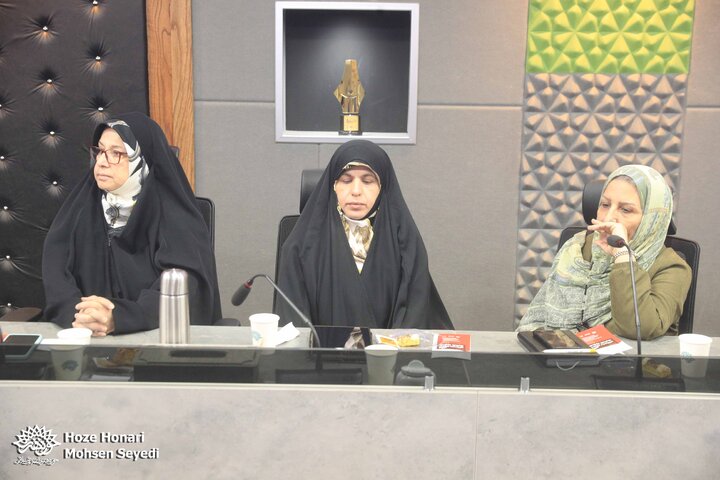 هنرجویان مدرسه نویسندگی شاهد