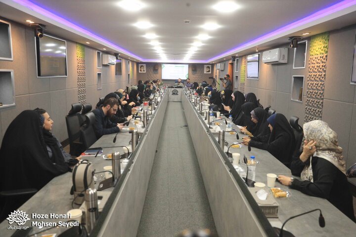 هنرجویان مدرسه نویسندگی شاهد