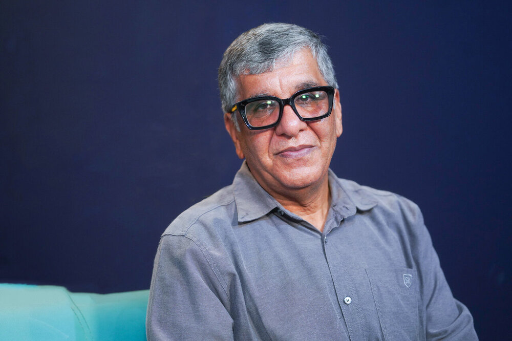 کمان، یک یادداشت‌نگاری ناب