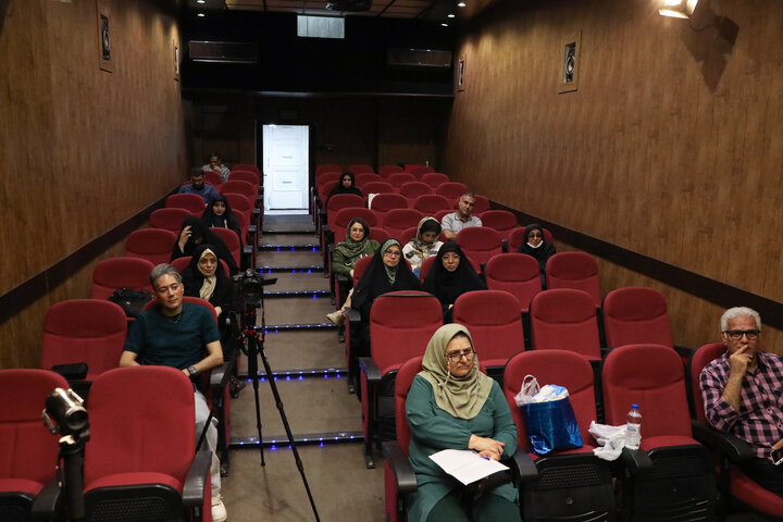 دوشنبه ها به وقت کتاب