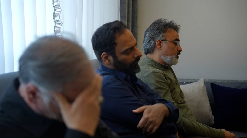 دیدار شاعران و نویسندگان حوزه هنری با خانواده شهید هنرمند فاطمه سادات میر