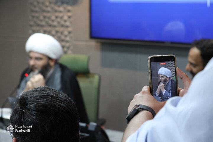 حضور پررنگ شاعران در هم اندیشی پیرامون شعر مردمی