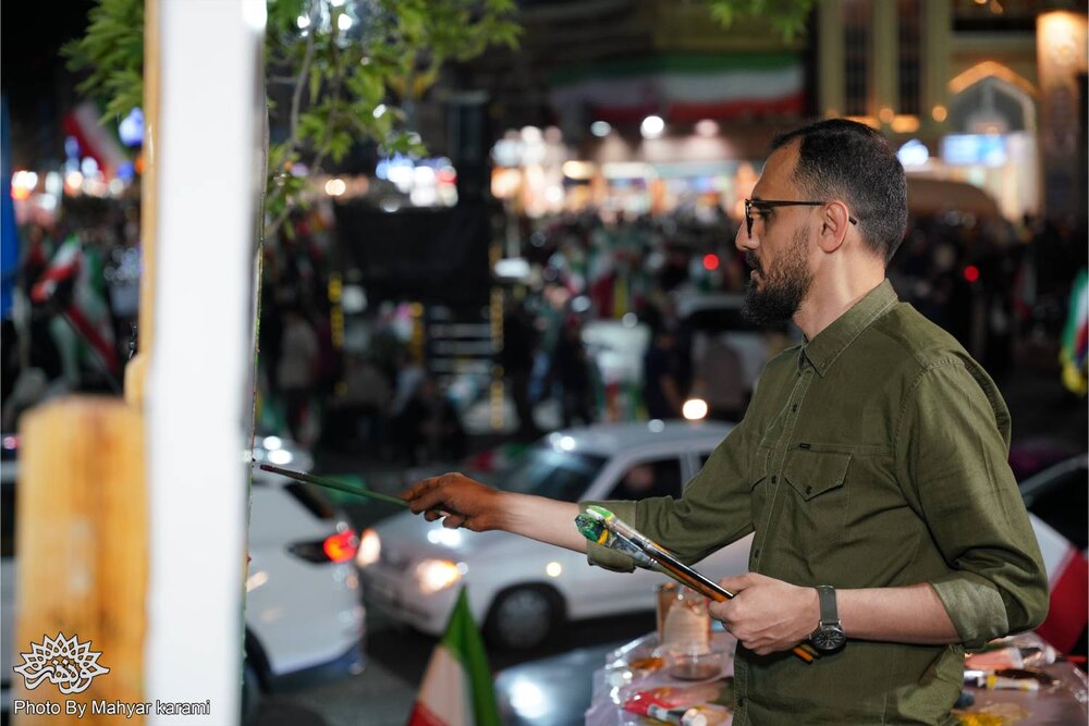 نقشی چنین میانه میدانم آرزوست...