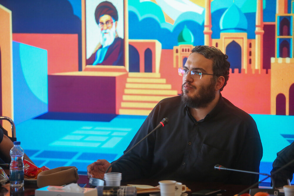 محمدمهدی دادمان: هنر انقلاب باید در «متن میدان» و در امتداد «بعثت مردم» نقش‌آفرینی کند