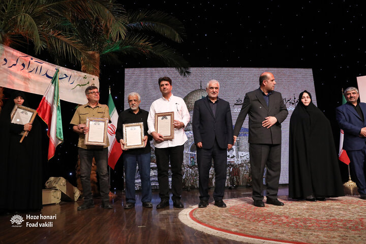 مراسم «سوم خرداد» و تجلیل از هنرمندان حوزه دفاع مقدس در سالن مهر برگزار شد