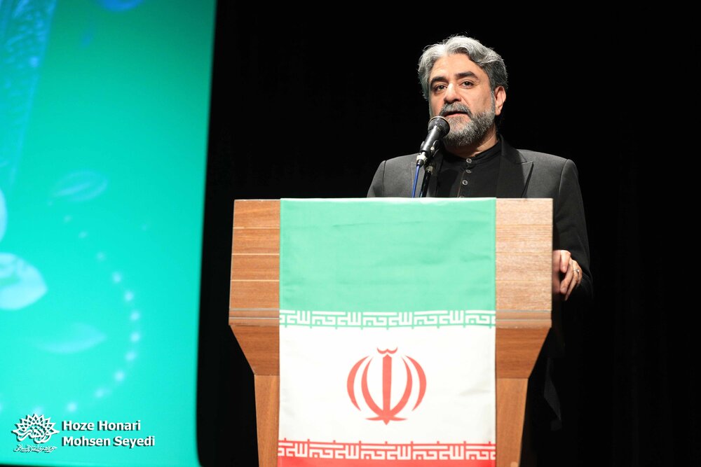 مرگ، جهان ذهنی افراد را برملا میکند/ «ریلهای زنگزده»؛ کتابی با اندوهی عمیق و جاری