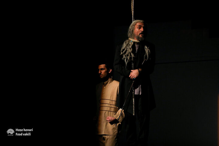 نمایش «ذرات آشوب»