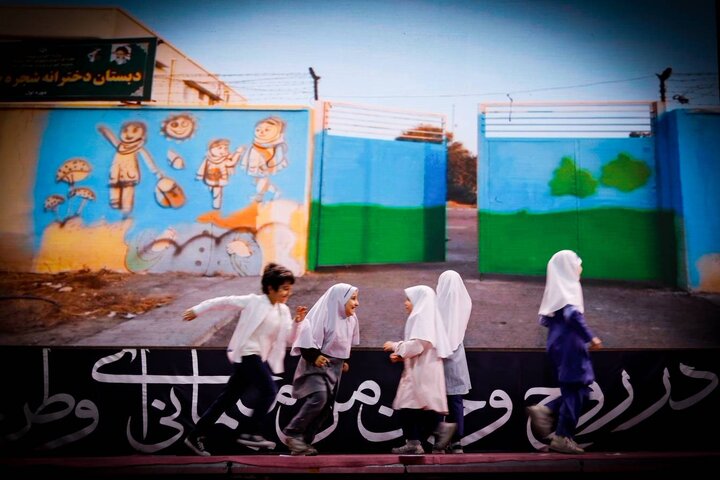 «به رنگ سرخ» روایت پرسه زدن در مرز باریک معصومیت و زوال