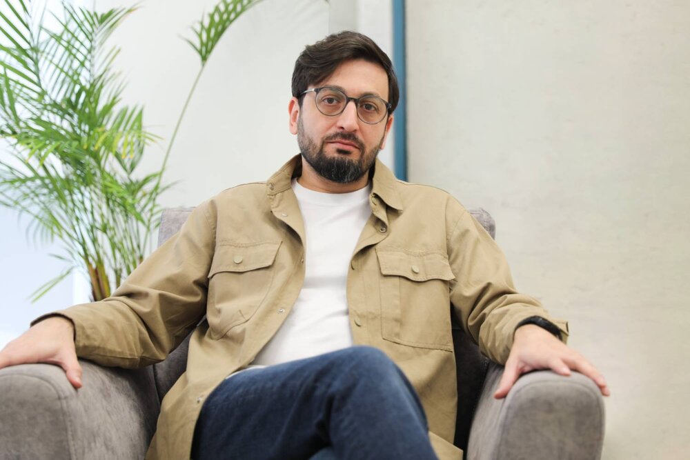 هادی فیروزمندی معاون «پخش و جریان‌سازی» موسسه «بهمن سبز» شد