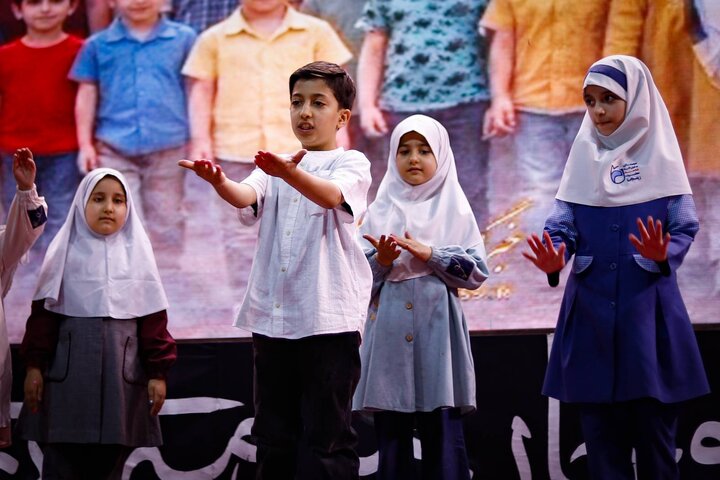 «به رنگ سرخ»؛ مرثیه‌ای نمایشی برای کودکان میناب در تهران