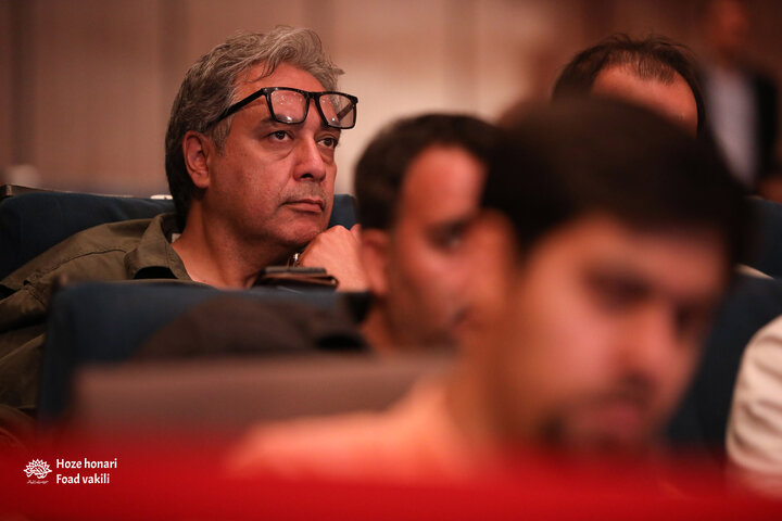 رونمایی از مجموعه «آسمان دارها»