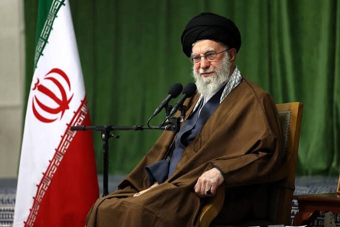 آقا جان! مهمترین کار من دوست داشتن شماست