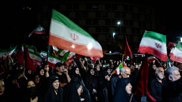 نقش میان میدان