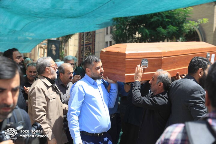 تشییع پیکر