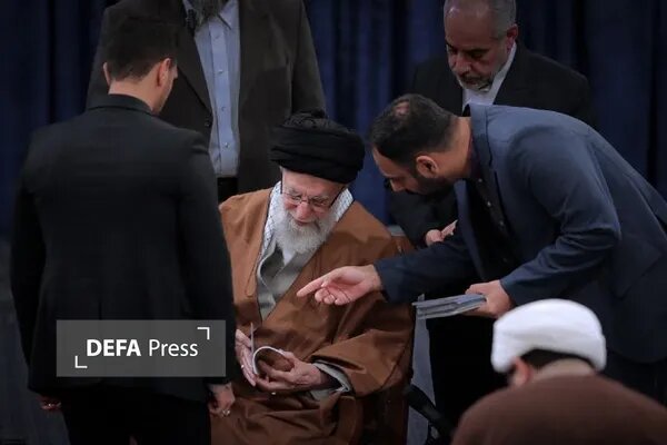 میراثِ مهر و حکمت؛ روایتی از نگاهِ پدری رهبر شهید به شاعران