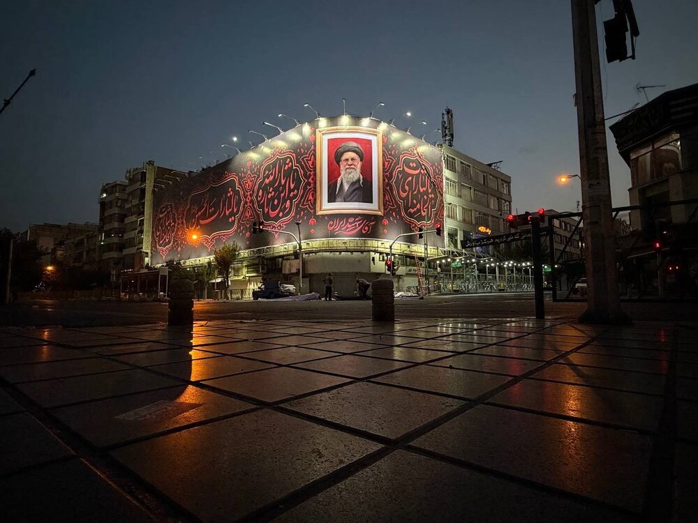 دیوارنگاره «آقای شهید ایران» رونمایی شد