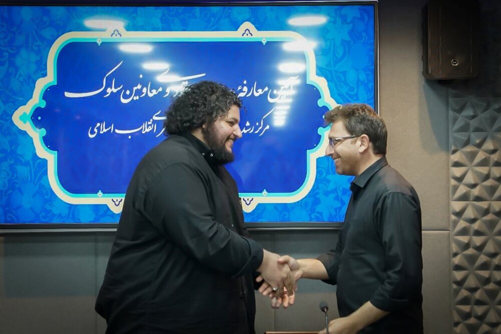 آیین معارفۀ مدیران ستادی و معاونین سلوک، مرکز رشد و آموزش حوزه هنری برگزار شد