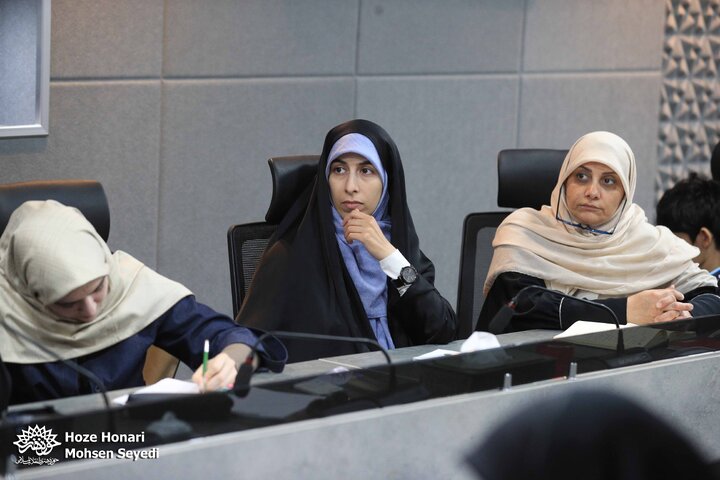 کلاس ایوب آقاخانی